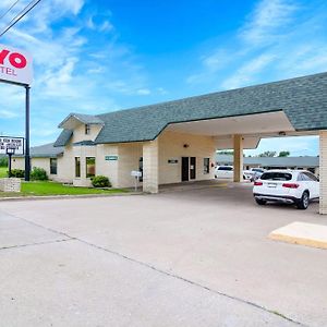 Three Rivers Executive Inn & Suites By Oyo